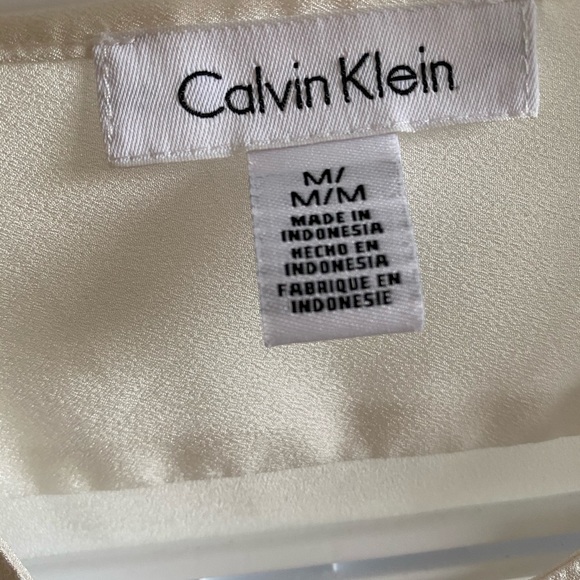 Tops - Picture 2 of 2